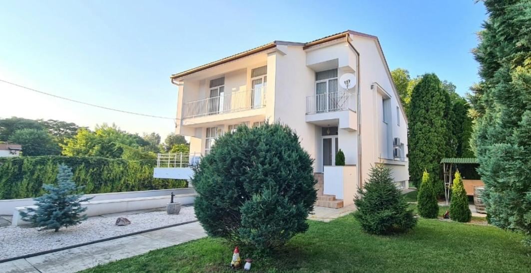 Cosa-Nostra Appartement Hajdúszoboszló Buitenkant foto
