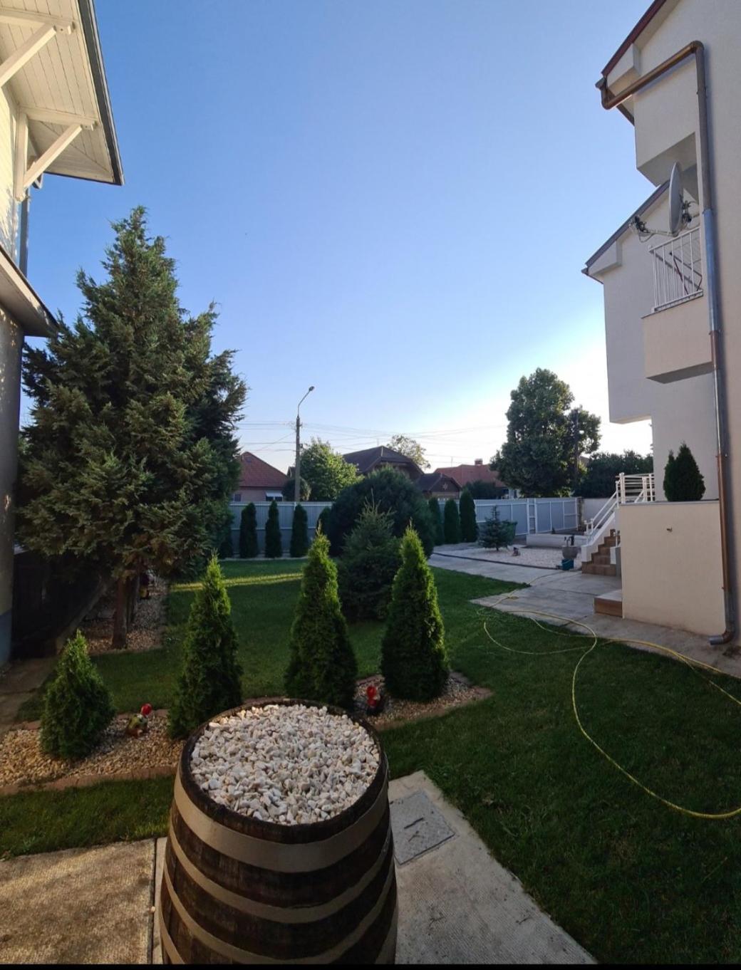 Cosa-Nostra Appartement Hajdúszoboszló Buitenkant foto
